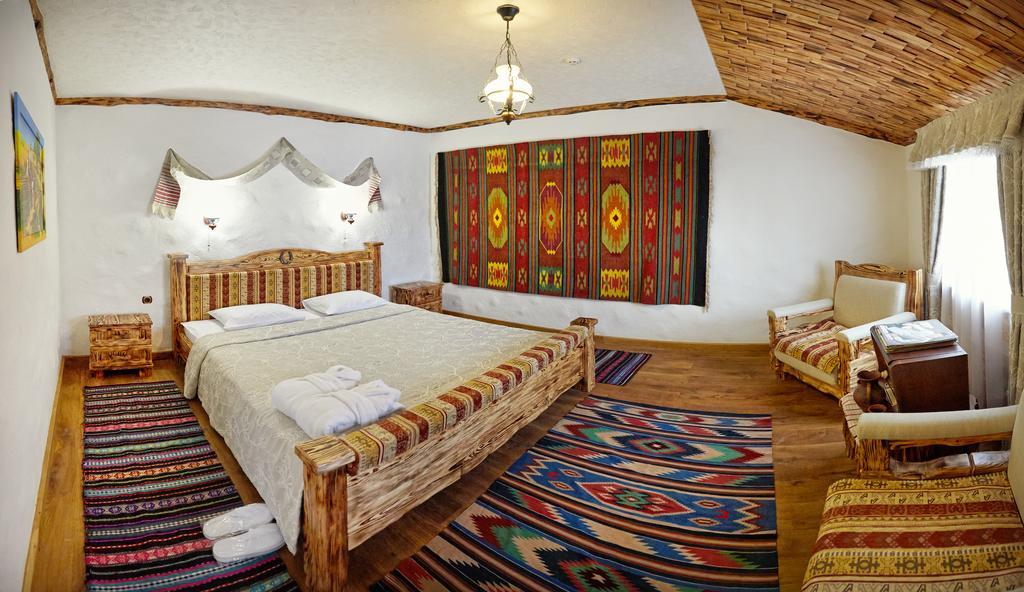 Pidkova Hotel Rivne Szoba fotó
