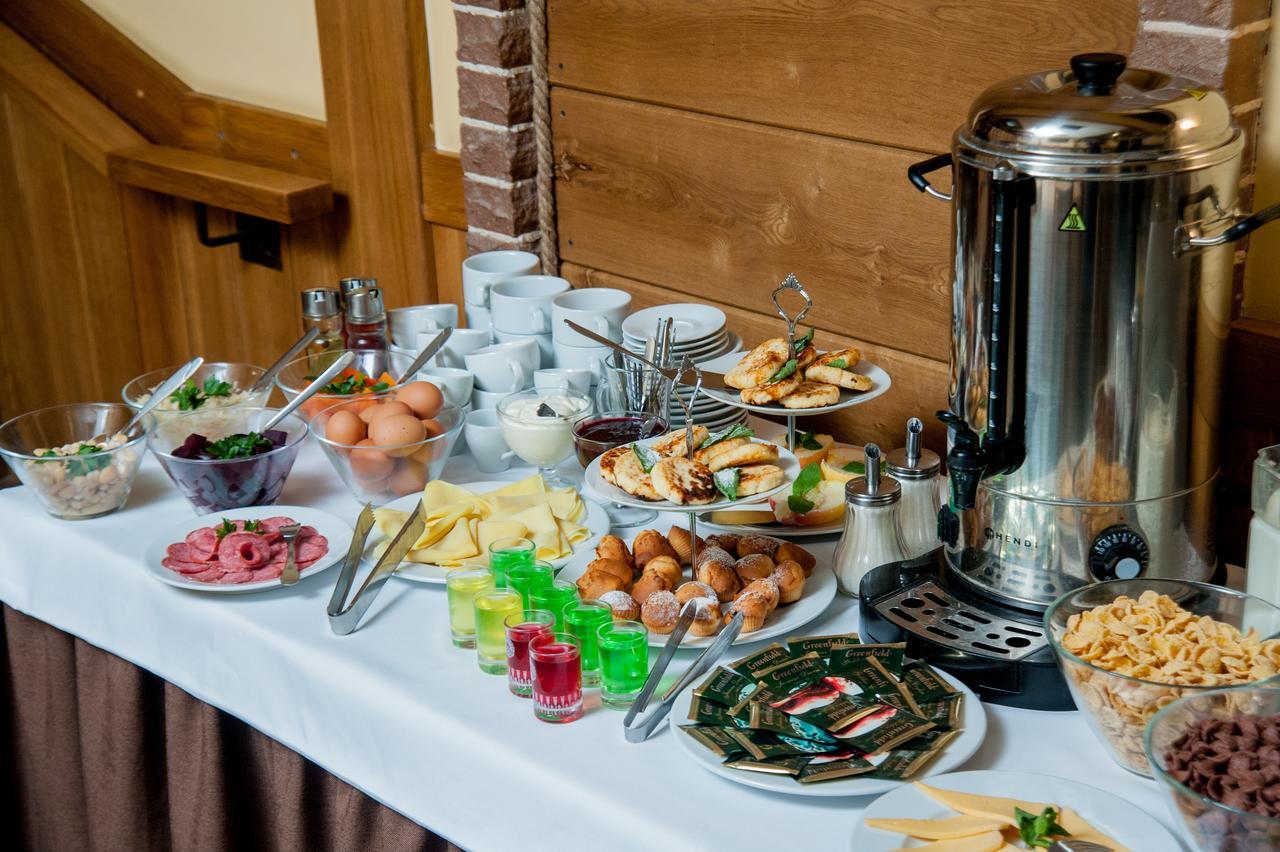 Pidkova Hotel Rivne Kültér fotó